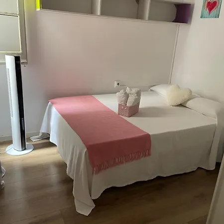 Muy Comodo Apartmán